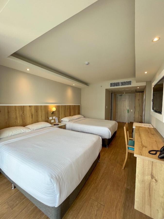 Hotel Wyndham Garden Cartagena Esterno foto